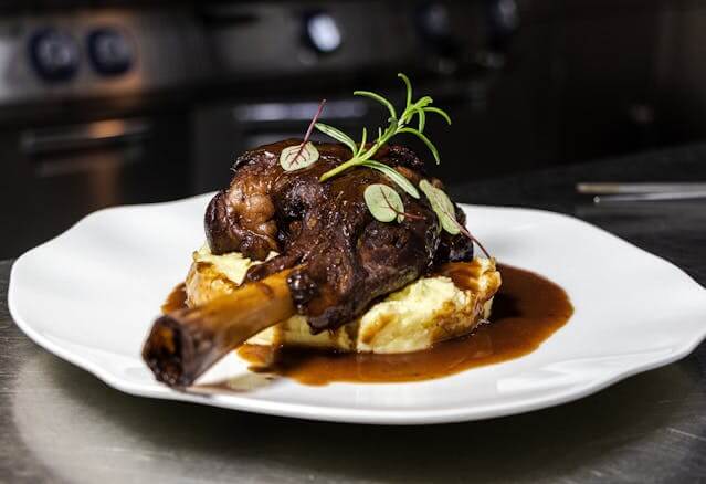 Lamb shank with mashed potato